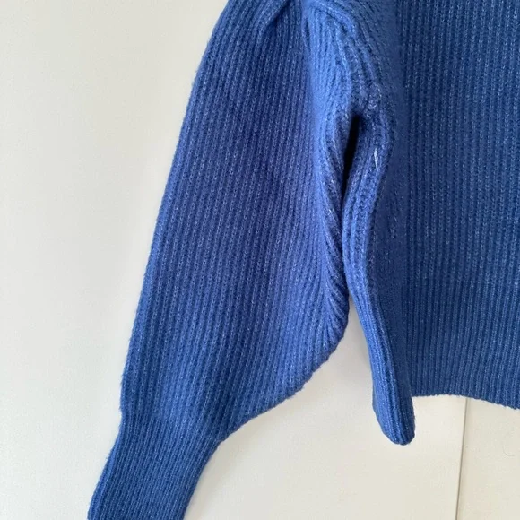 Cozy Ribbed Royal Blue Cropped Sweater - FOREVER 21 Women’s Size M - Picture 4 of 5